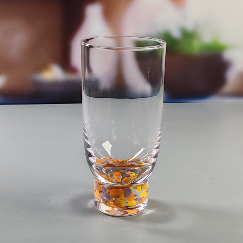 গুণ Handmade Modern Design Colorful Cocktail Drinking Glasses Custom Confetti Beverage Highball Glass কারখানা