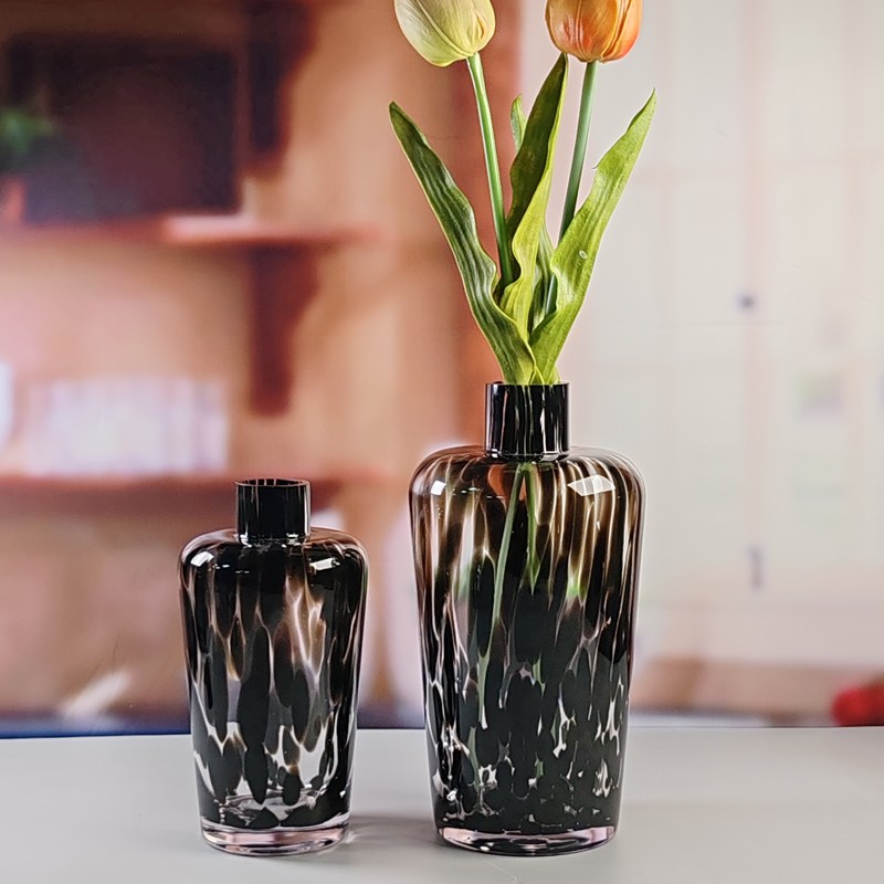 গুণ Handmade Amber Glass Vase Modern Unique Vase for Table Centerpiece Decorative Flower Vases for Home Office Wedding(S size) কারখানা
