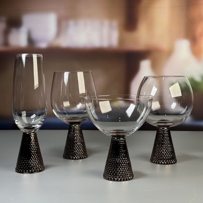 গুণ Electroplate Diamond Base Wine Glass Set কারখানা
