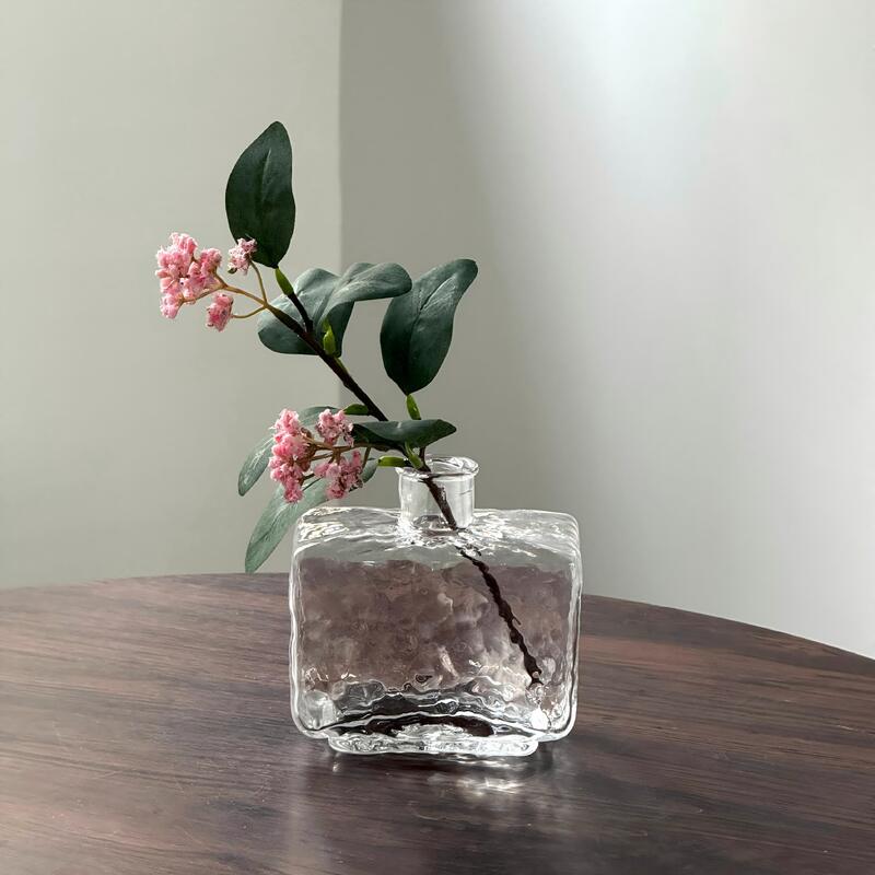 গুণ Rectangular Clear Hammered Glass Vase - Modern Minimalist Decorative Flower Vase for Table Centerpiece কারখানা