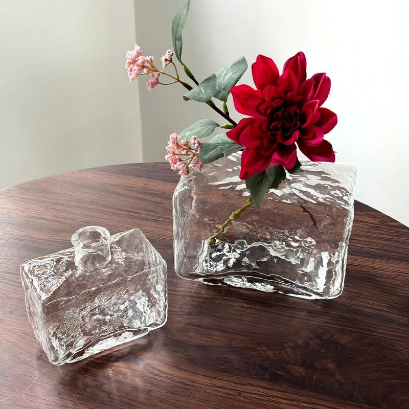 গুণ Rectangular Clear Hammered Glass Vase - Modern Minimalist Decorative Flower Vase for Table Centerpiece কারখানা