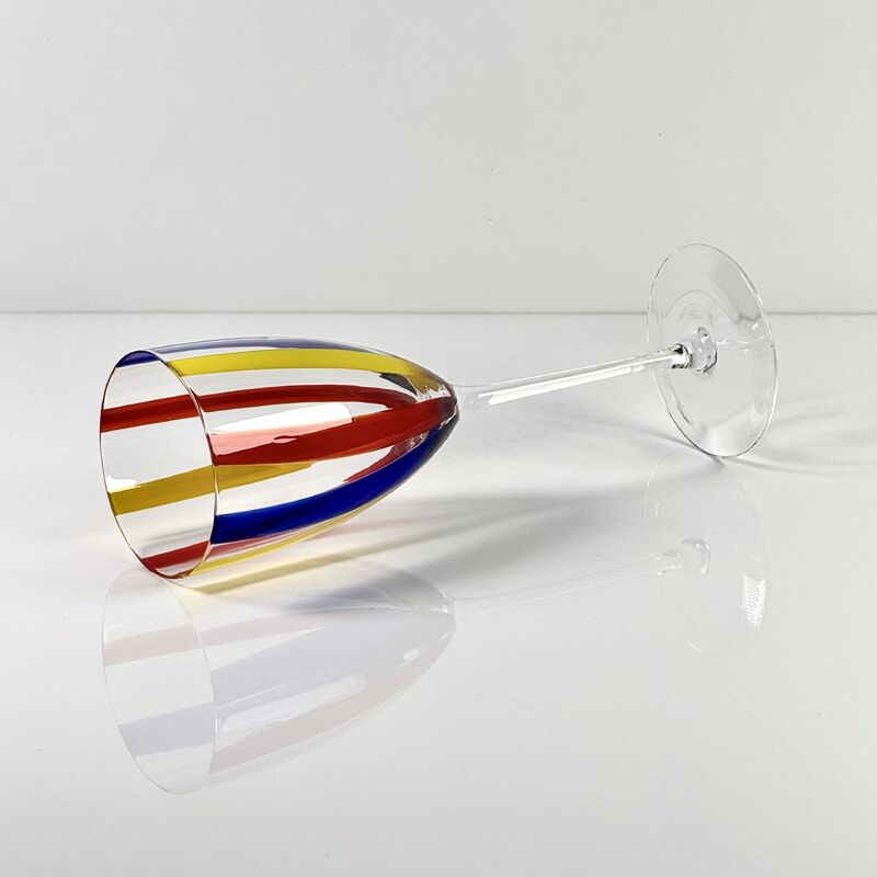 গুণমান Hand Blown Art Glass Goblet & Coupe Glass Set, Vibrant Red Yellow Blue Vertical Cane Stripes Murano Style Stemmed Wine & Martini Glasses for Bar, Party & Gift কারখানা