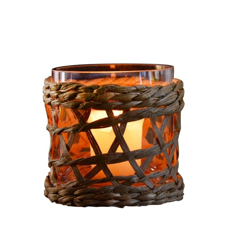 গুণ Round Creative Glass Candle Holders With Wicker Sleeve কারখানা