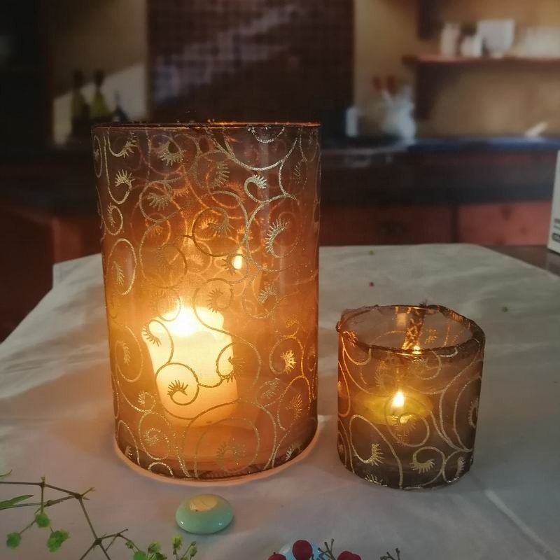 গুণ Decorative Handmade Silk Sleeve Coat Cylinder Candle Holders কারখানা