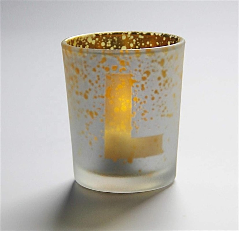 গুণ Electroplated Matte Glass Candle Holders With Morden Pattern কারখানা