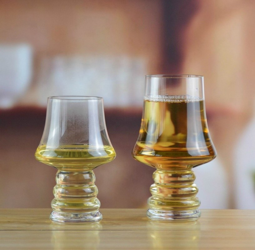 গুণ 320ml Handblown Customize Craft Beer Glasses কারখানা