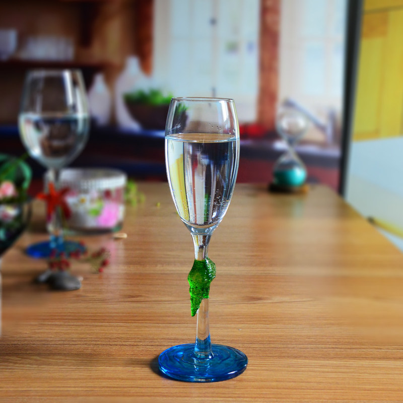 গুণ Creative Sea Animal Stem Crystal Wine Glass For Summer Holiday কারখানা