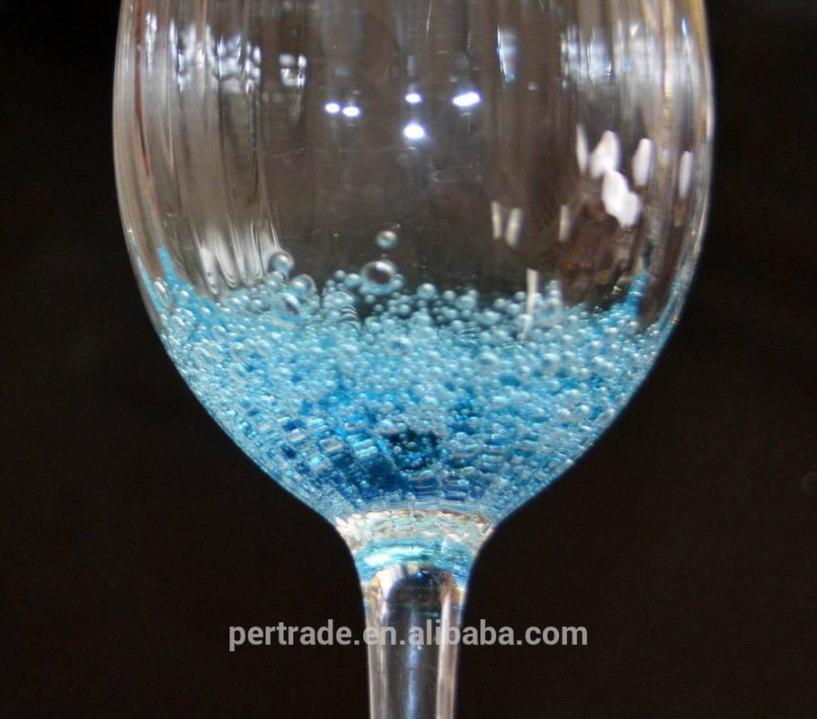 গুণ Handmade Ocean Blue Wine Goblet Glass With Sparkling Bubbles কারখানা