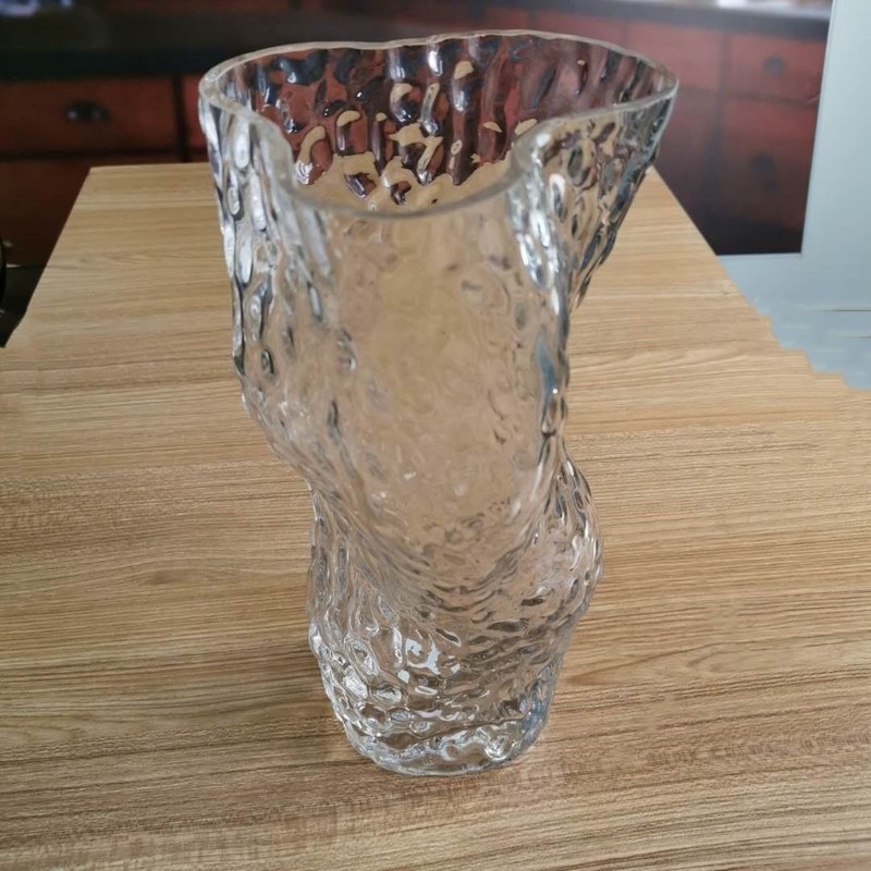 গুণ Tree Stump Shaped Customize Color Decorative Glass Vase কারখানা