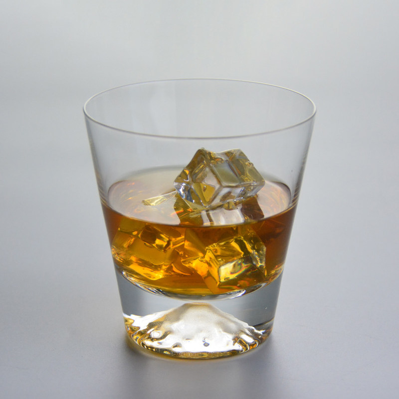 গুণ Heavy Base Transparent Handmade Whiskey Glass For Party কারখানা