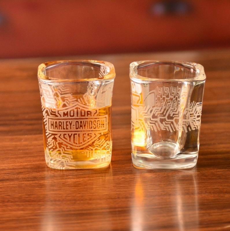 গুণ Brands Logo Square Shot Glasses , Wedding Shot Glasses For Sprit Drinking কারখানা