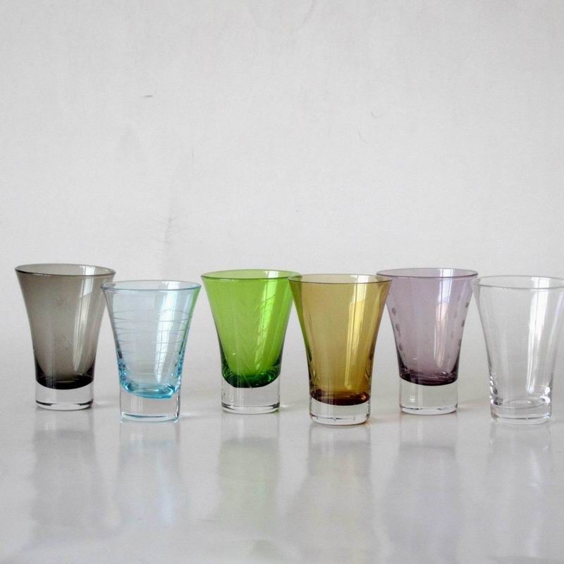 গুণ 2oz Six Color CIQ Unique Shot Glasses For Liqour Promotion কারখানা
