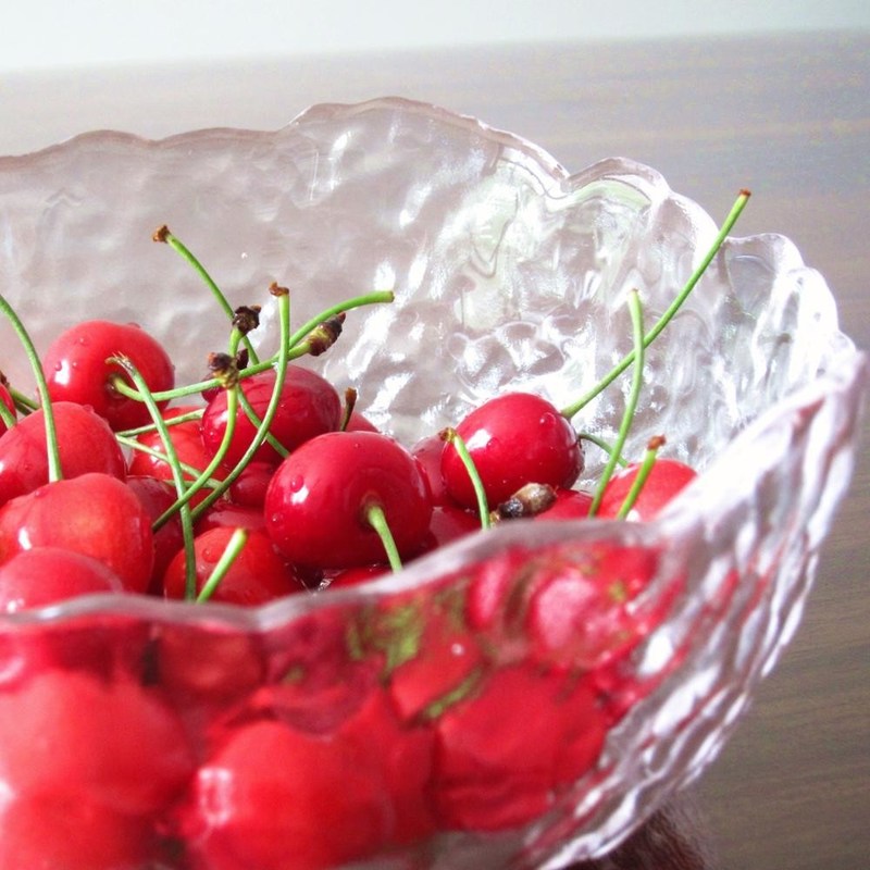 গুণ Hammered Pattern Irregular Shape Crystal Salad Serving Bowl কারখানা