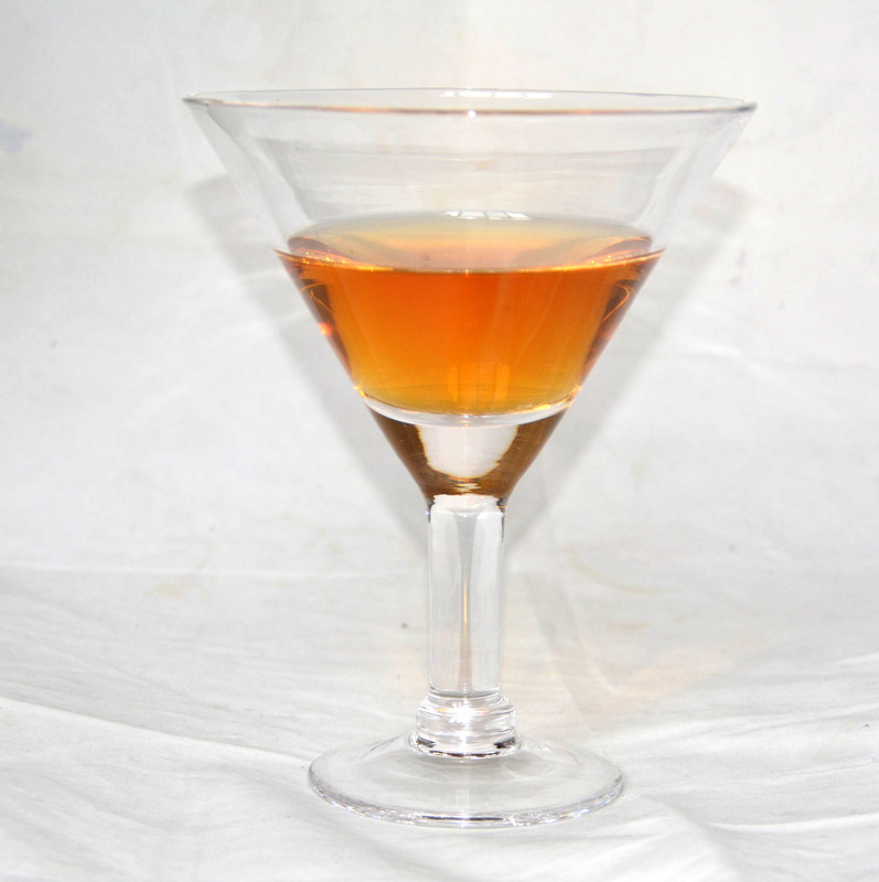 গুণ Unique Customization Thick Stem Crystal Cocktail Glasses কারখানা