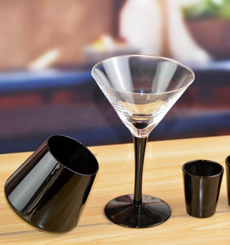 গুণ Whole Set Heavy Stout Stemed Crystal Cocktail Glasses , Vintage Martini Glasses কারখানা
