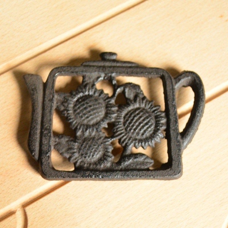 গুণ Heat Resistant Table Top Ironing Pad For Teapot কারখানা