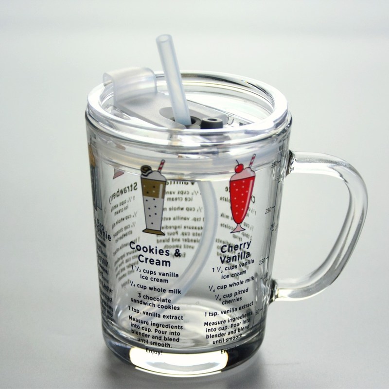 গুণ Cartoon Crystal Drinking Glass With Lid And Silicate Straw কারখানা