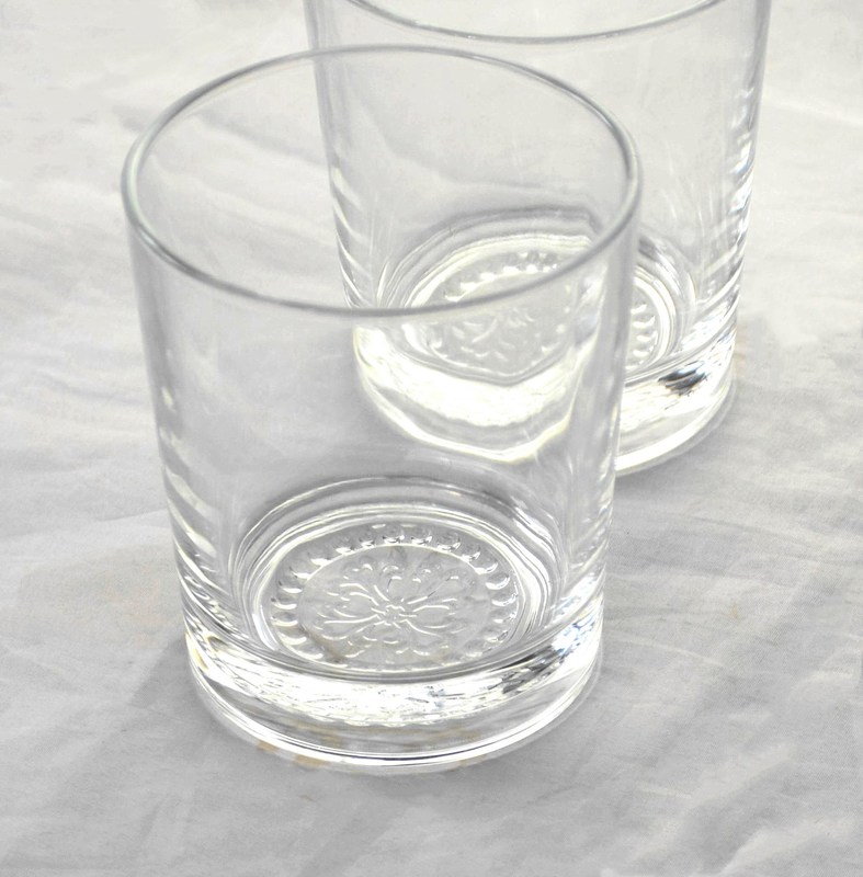 গুণ Wholesale Concise Tumbler Drinking Glasses Customized Embossed Flower Pattern Double Old Fashion Glass Cup কারখানা