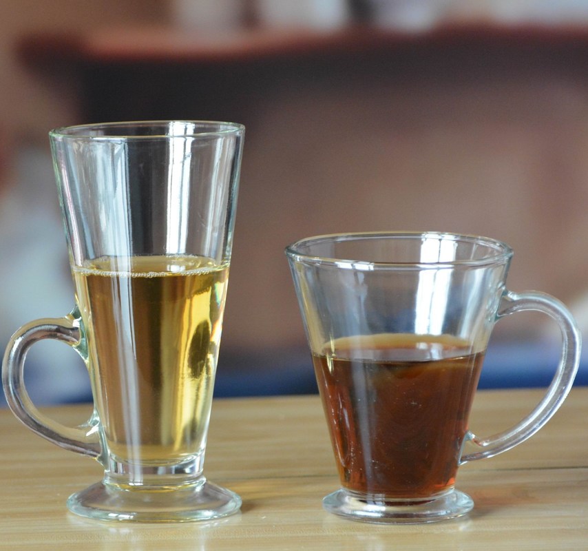 গুণ Irish Style Machine Made Crystal Whisky Tumblers With Handle কারখানা