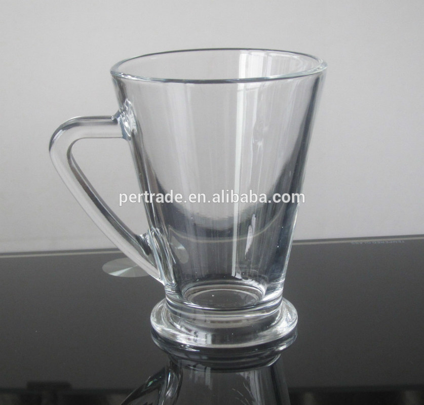 গুণ Irish Style Machine Made Crystal Whisky Tumblers With Handle কারখানা