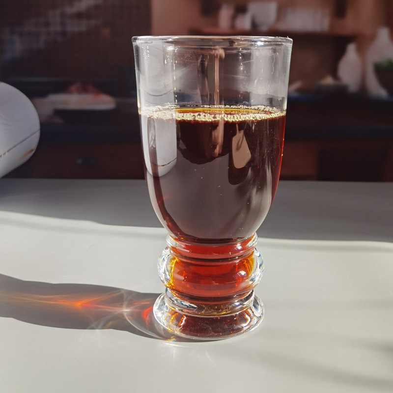 গুণ 550ml Retro Style Craft Beer Tulip Glasses With Handle Bottom কারখানা