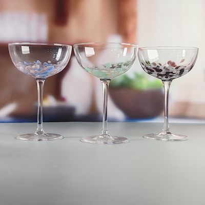 গুণ Customized Hand Blowned Half-confetti Lead Free Crystal Wine Glass Set কারখানা