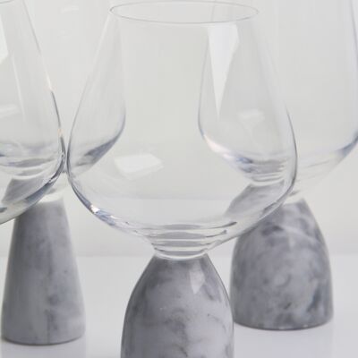 গুণ Hand Blown Crystal Wine Glass with Modern Gray Marble Stem Base Ultra Clear Bowl Perfect for Dinner Parties and Everyday কারখানা