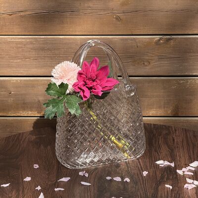 গুণ Hand-Blown Diamond Pattern Glass Handbag Vase - Versatile Decorative Centerpiece for Home & Wedding Decor কারখানা