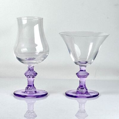 গুণ 4‑Pack Vintage Purple Stem Wine Glasses, Assorted Shapes Clear Cup with Decorative Purple Stem, Handblown Glass Goblets for Wedding Party Home Tabletop Decoration কারখানা