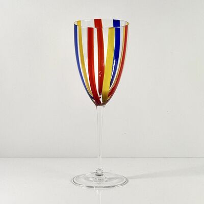গুণমান Hand Blown Art Glass Goblet & Coupe Glass Set, Vibrant Red Yellow Blue Vertical Cane Stripes Murano Style Stemmed Wine & Martini Glasses for Bar, Party & Gift কারখানা