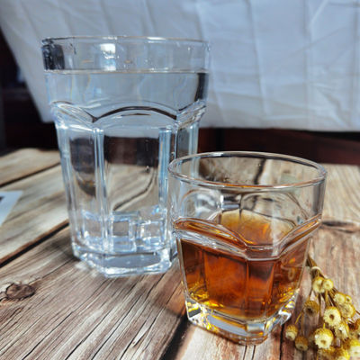 গুণ Transparent Square Bottom 10 Oz Whiskey Glasses For Home কারখানা