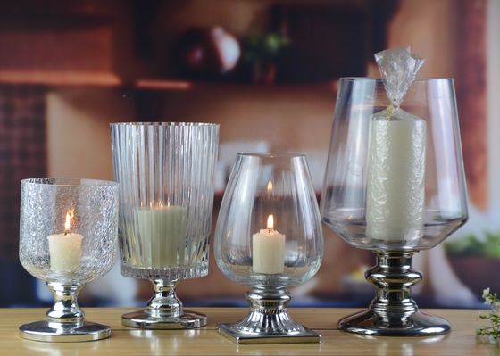 গুণ Handmade Ancient Pillar Candle Holders With Silver Foot কারখানা