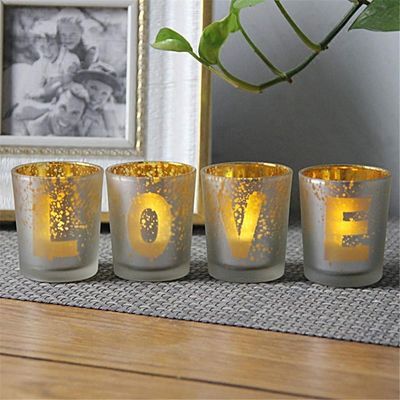 গুণ Electroplated Matte Glass Candle Holders With Morden Pattern কারখানা