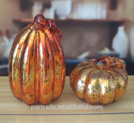 গুণ Pumpkin Lantern Antique Glass Candle Holders For Halloween কারখানা