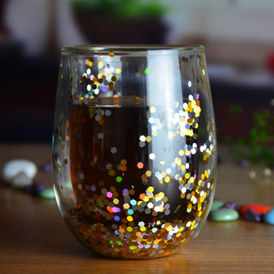 গুণ 13oz Customized Borosilicate Double Wall Tumbler Drinking Glasses With Colorful Glitter Inside কারখানা