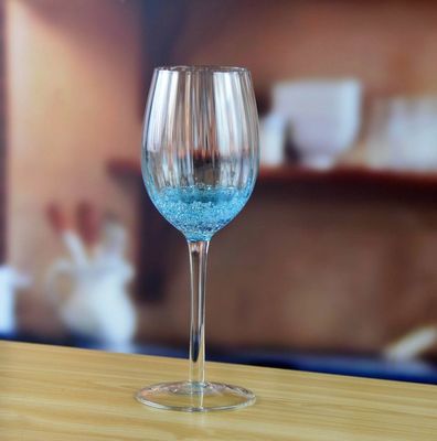 গুণ Handmade Ocean Blue Wine Goblet Glass With Sparkling Bubbles কারখানা
