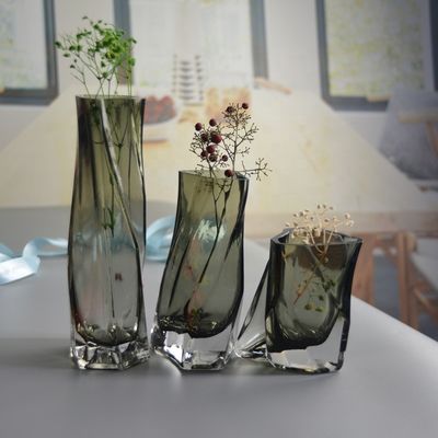 গুণ 3 Size Warped Grey Color Tall Centerpiece Vases কারখানা