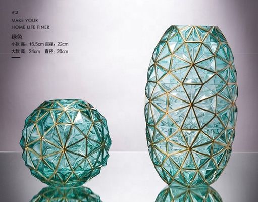 গুণ Creative Handpainted Decorative Glass Vase For Wedding কারখানা