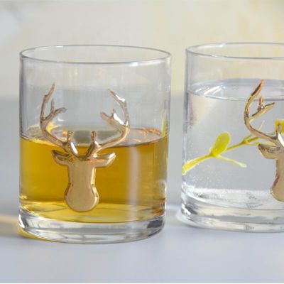 গুণ Decorative Round Personalised Whisky Glass For Christmas কারখানা
