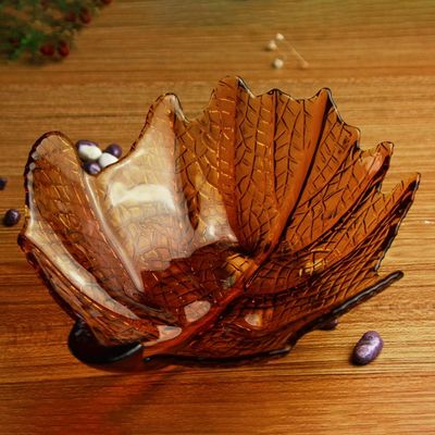 গুণ Maple Leaf Unique Decorative Charger Plates For Snack কারখানা