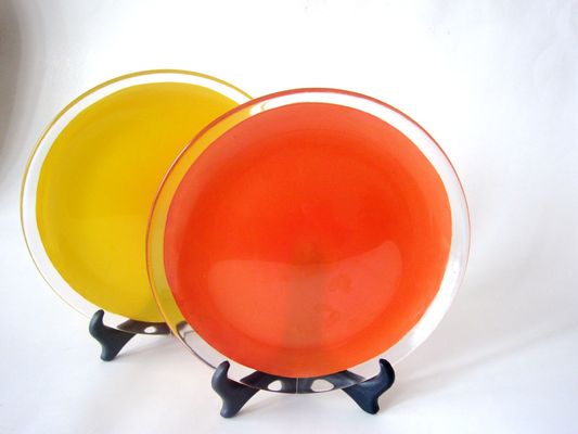 গুণ 10 Inch Transparent Edge Tinting Color Glass Charger Plates কারখানা
