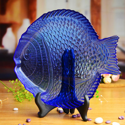 গুণ Fish Shaped Embossed Colorful Glass Charger Plates কারখানা