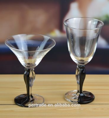 গুণ Whole Set Heavy Stout Stemed Crystal Cocktail Glasses , Vintage Martini Glasses কারখানা