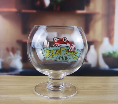 গুণ Handblown Giant Crystal Cocktail Glasses With Logo Decal কারখানা