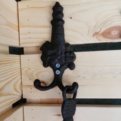 গুণ Multifunctional Lighthouse Wall Mounted Key Holder কারখানা