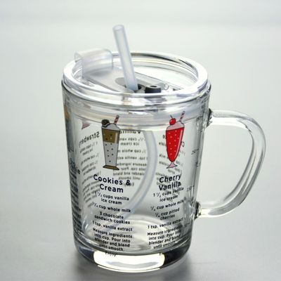 গুণ Cartoon Crystal Drinking Glass With Lid And Silicate Straw কারখানা