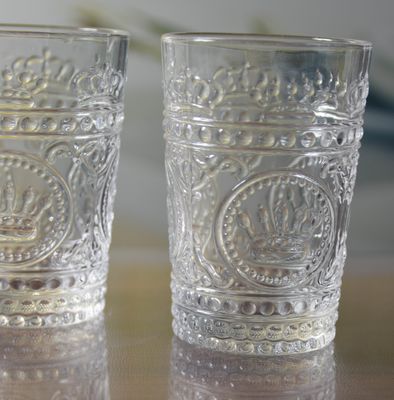 গুণ 8Oz Crown Design Embossed Tumbler Drinking Glasses কারখানা