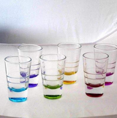 গুণ Handpainted Rainbowl Bottom Crystal Shot Glasses For Pub কারখানা