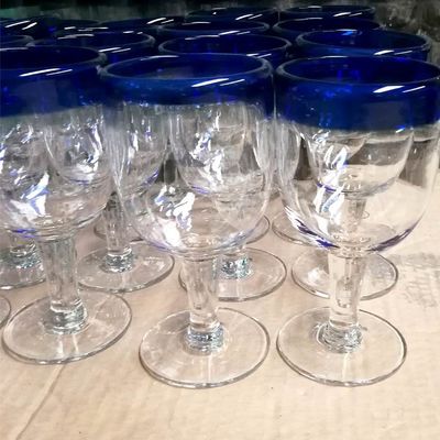 গুণ Blue Rim Mexican Drinking Glass Crystal Wine Glass , Red Glass Wine Glasses কারখানা