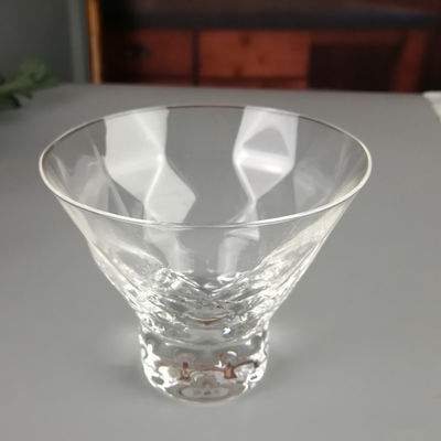 গুণ Lead Free Crystal Cocktail Glasses With Optical Diamonds Design কারখানা